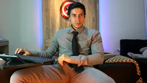 Snapshot of andrew_elliot chatting on 09-26-25, 06:28 Andrew online show from 09-26-25, 06:28