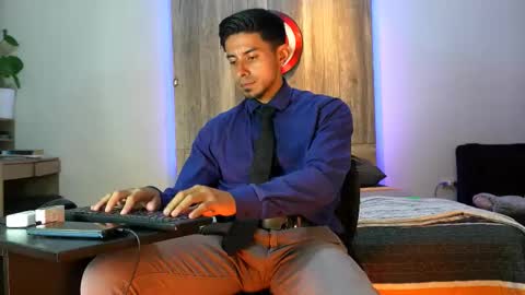 Andrew online show from 02-08-26, 06:39