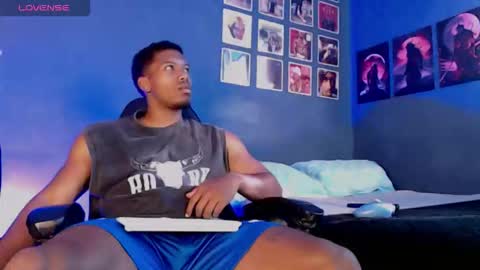 Snapshot of andrew_hoult chatting on 09-09-25, 09:14 Andrew online show from 09-09-25, 09:14