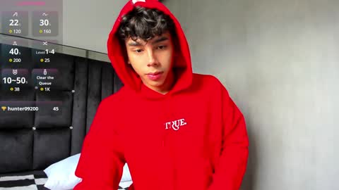 Snapshot of andrew_twink18 chatting on 12-01-24, 04:29 Andrew M. online show from 12-01-24, 04:29