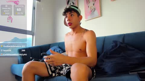 Snapshot of andrew_twink18 chatting on 12-03-24, 09:34 Andrew M. online show from 12-03-24, 09:34