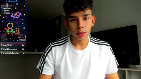 Snapshot of andrew_twink18 chatting on 02-09-25, 07:19 Andrew M. online show from 02-09-25, 07:19