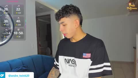 Snapshot of andrew_twink18 chatting on 10-19-25, 02:12 Andrew M. online show from 10-19-25, 02:12