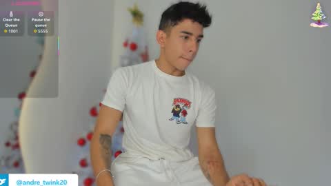 Snapshot of andrew_twink18 chatting on 11-20-25, 04:07 Andrew M. online show from 11-20-25, 04:07