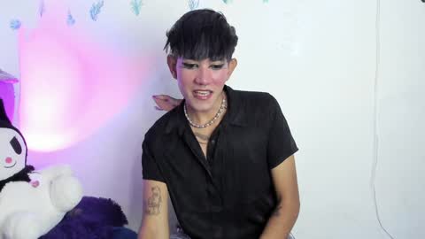 Snapshot of andrew_uwu_ chatting on 01-15-25, 11:51 ANDREW independent model online show from 01-15-25, 11:51