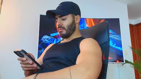 Snapshot of andrew_west_ chatting on 03-08-25, 12:30 ANDREW WEST online show from 03-08-25, 12:30