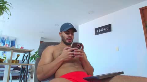 Snapshot of andrew_west_ chatting on 11-07-25, 02:50 ANDREW WEST online show from 11-07-25, 02:50