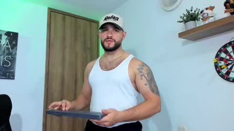 Andrew Diaz online show from 10-10-25, 04:55