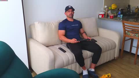 Snapshot of andrewfame chatting on 01-09-25, 04:39 Andrew online show from 01-09-25, 04:39