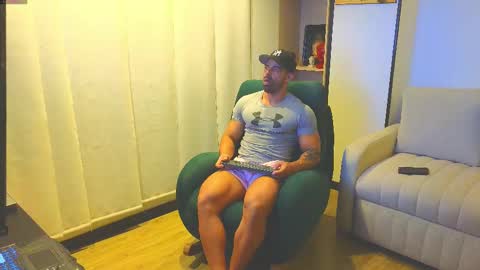 Snapshot of andrewfame chatting on 02-13-25, 02:23 Andrew online show from 02-13-25, 02:23