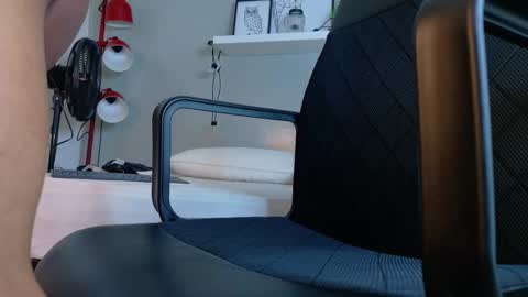 ANDREW KENNOXX online show from 03-25-26, 07:42