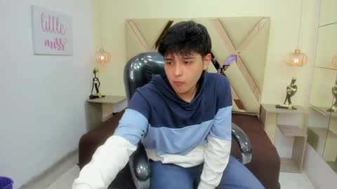 ANDREW online show from 04-14-26, 12:22