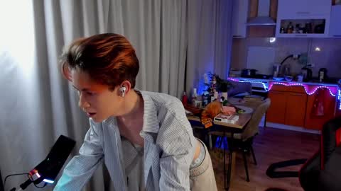 Snapshot of andrewwcarter2 chatting on 01-24-25, 05:53 Andrew online show from 01-24-25, 05:53