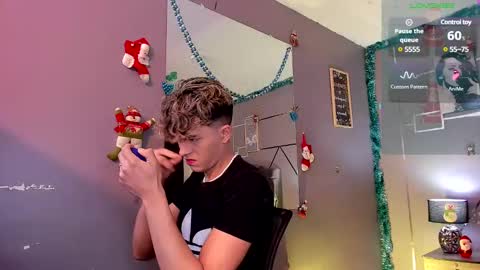 Snapshot of andrius_24 chatting on 12-18-24, 11:45 online show from 12-18-24, 11:45