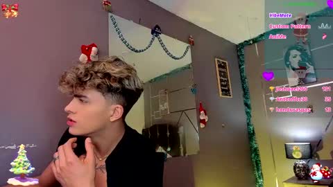 Snapshot of andrius_24 chatting on 12-24-24, 05:55 online show from 12-24-24, 05:55