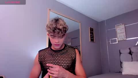 Snapshot of andrius_24 chatting on 01-18-25, 12:47 online show from 01-18-25, 12:47