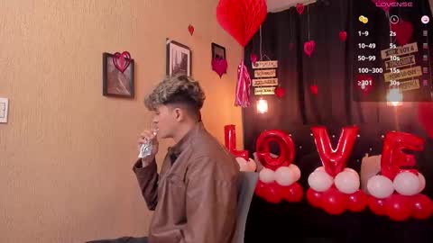 Snapshot of andrius_24 chatting on 02-14-25, 02:02 online show from 02-14-25, 02:02