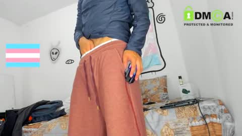 hugeclit  online show from 03-07-25, 11:16