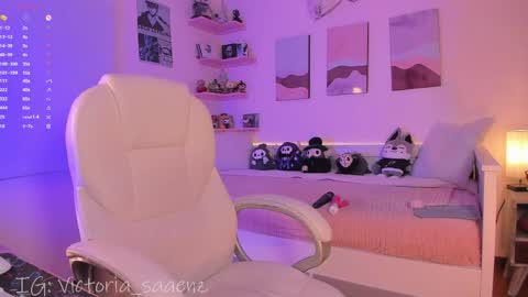 Victoria Senz  online show from 06-01-26, 03:47