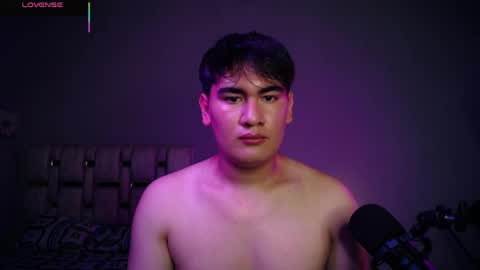 Snapshot of andruetx chatting on 04-14-26, 08:59 Andres online show from 04-14-26, 08:59