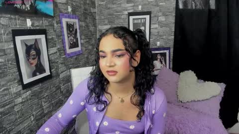 Snapshot of andrys_hot chatting on 11-12-25, 08:41 Andrys online show from 11-12-25, 08:41