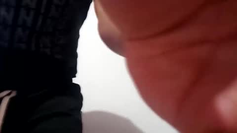 andy101075 online show from 11-26-25, 05:52