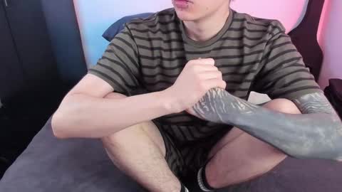 Snapshot of andy_bankai chatting on 12-05-25, 05:20 twx Andy twink3 online show from 12-05-25, 05:20