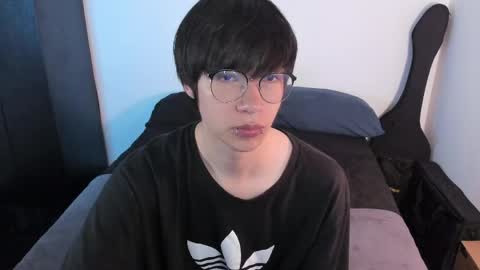 twx Andy twink3 online show from 04-17-26, 09:51