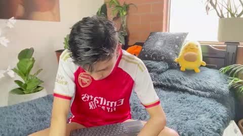 Snapshot of andy_belier chatting on 02-10-26, 03:27 Andy online show from 02-10-26, 03:27