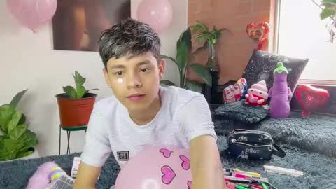 Snapshot of andy_belier chatting on 02-14-26, 04:04 Andy online show from 02-14-26, 04:04