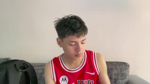 Andy online show from 04-11-26, 06:12