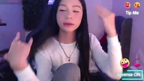 Snapshot of andy_bell_x chatting on 03-08-25, 03:50 ANDY online show from 03-08-25, 03:50