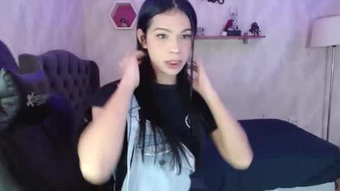 Snapshot of andy_bell_x chatting on 09-24-25, 05:11 ANDY online show from 09-24-25, 05:11