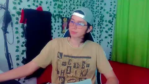 Andy Gray online show from 09-28-25, 04:45