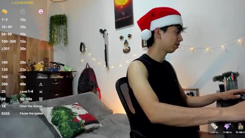 andy_guez_11 online show from 12-22-24, 10:17