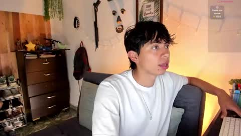 andy_guez_11 online show from 01-25-25, 10:19