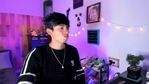 andy_guez_11 online show from 01-26-25, 10:12