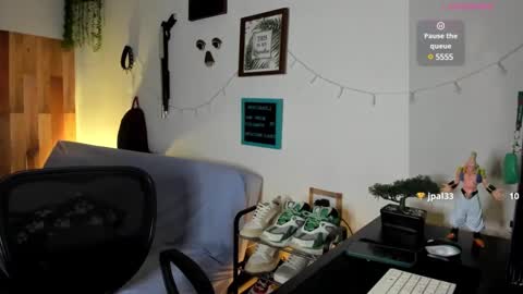 andy_guez_11 online show from 02-05-25, 02:26