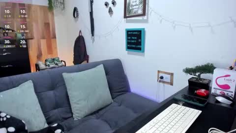 andy_guez_11 online show from 02-08-25, 11:55