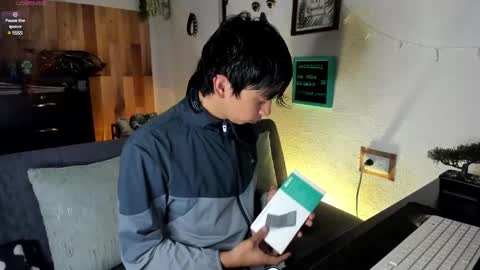 andy_guez_11 online show from 02-09-25, 10:31