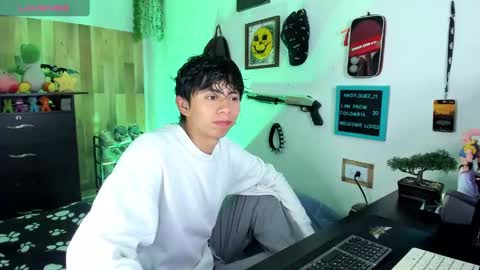 andy_guez_11 online show from 02-10-25, 10:20