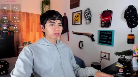 andy_guez_11 online show from 02-27-25, 10:04