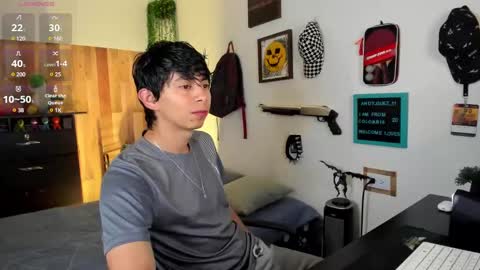 andy_guez_11 online show from 03-05-25, 10:00