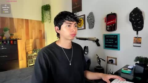 andy_guez_11 online show from 03-06-25, 12:41