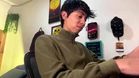 andy_guez_11 online show from 03-07-25, 10:13