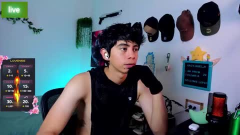 andy_guez_11 online show from 09-21-25, 10:06