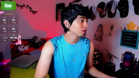 andy_guez_11 online show from 10-06-25, 10:02