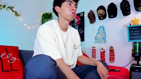 andy_guez_11 online show from 11-29-25, 10:07