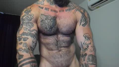 Snapshot of andy_hunk chatting on 02-01-26, 04:33 Andrew online show from 02-01-26, 04:33
