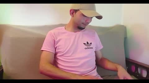 Snapshot of andy_magic_ chatting on 11-07-25, 12:43 andy_magic_ online show from 11-07-25, 12:43